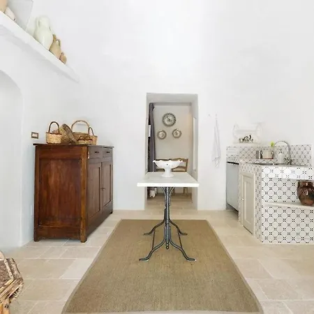 Trullobianco Di Elisabetta *